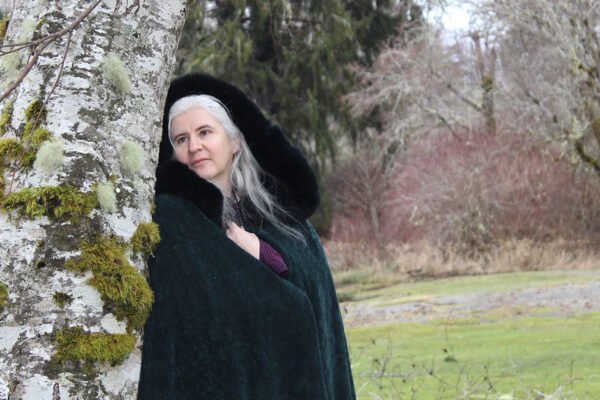 Alma Alexander Explores the Boundaries of Fantasy and Reality