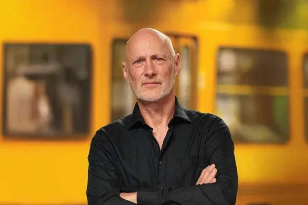 Alan Lessik
