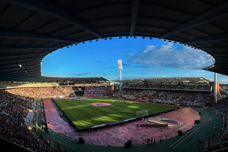 Brussels Rivals Have One Goal: To Finish As City’s Top Dogs
